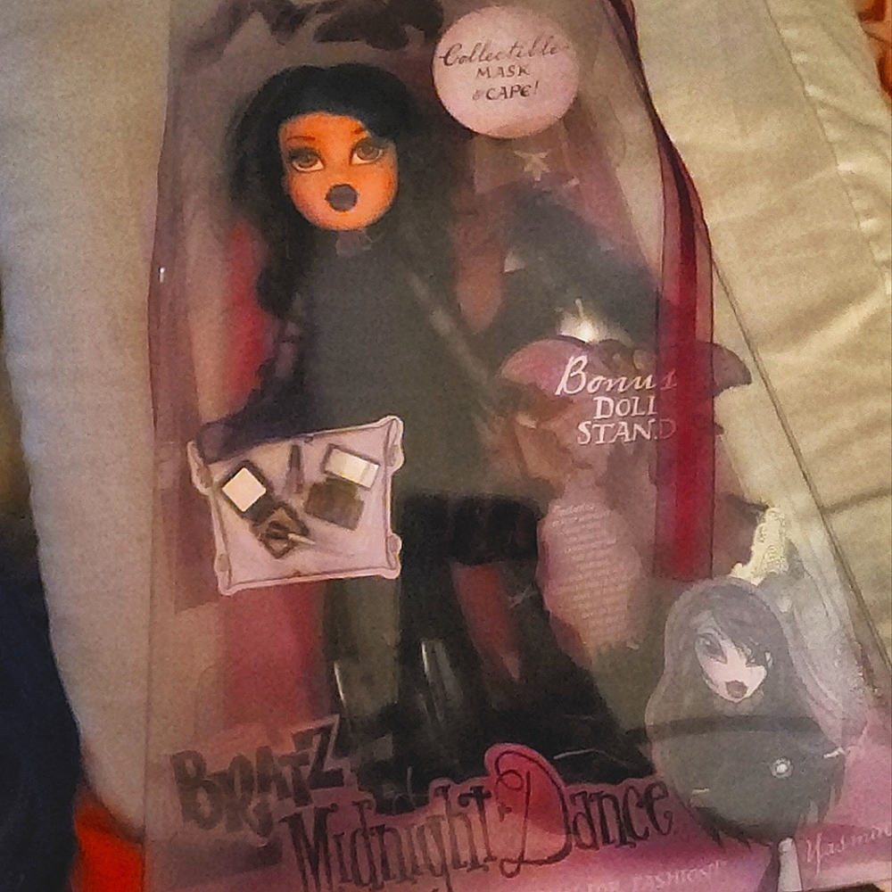 Bratz midnight dance yasmin NWT
